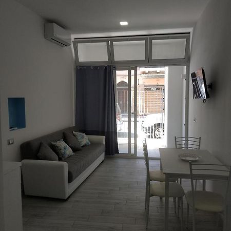 Loft Sul Mare Apartment จีอาร์ดีนี นักซอส ภายนอก รูปภาพ